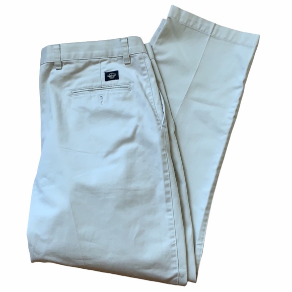 Dockers Other - EUC Dockers pleated khakis 36x32
